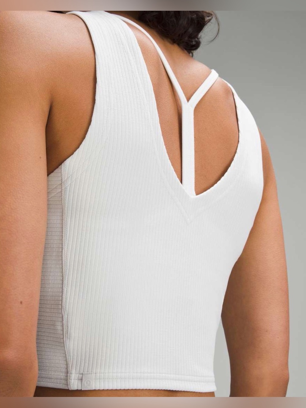 lululemon White Ribbed Softstream Cropped Tank Top size 6 - Picture 2 of 7